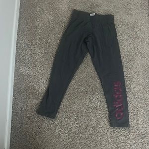 Grey sports leggings